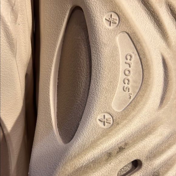 CROCS White Women's Shoes - Picture 6 of 9